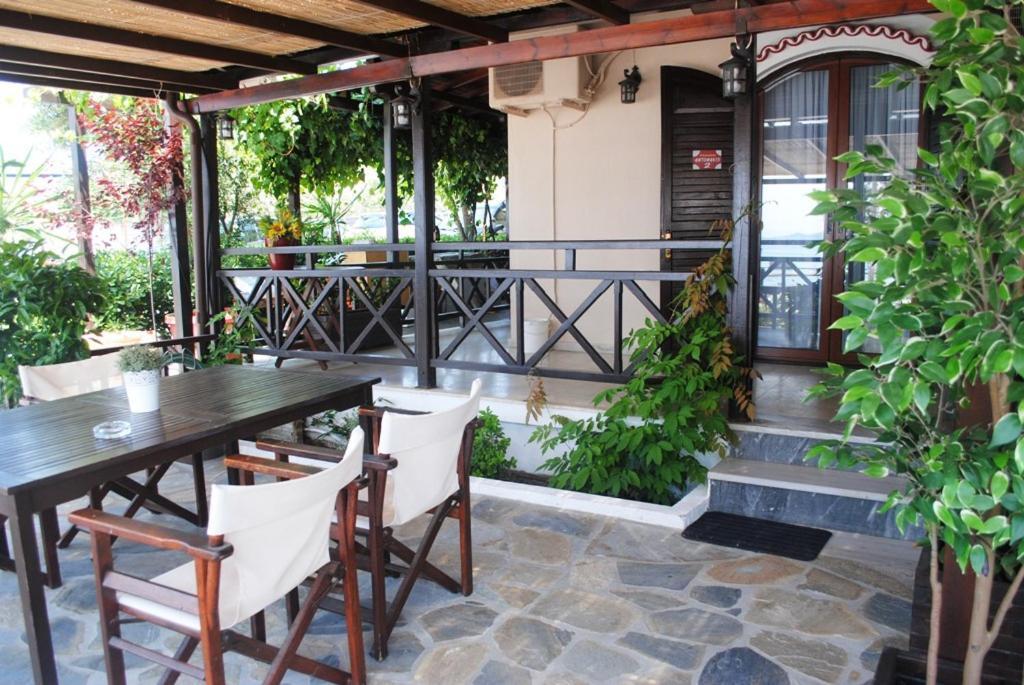 Pension Antonakis Ouranoupolis Greece Extérieur photo