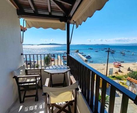 Pension Antonakis Ouranoupolis Greece Extérieur photo