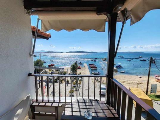 Pension Antonakis Ouranoupolis Greece Extérieur photo